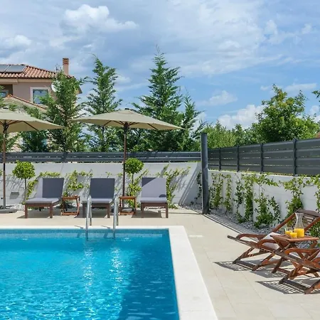 Luz By Istrialux Juršići