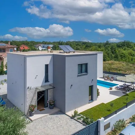 Luz By Istrialux * Juršići