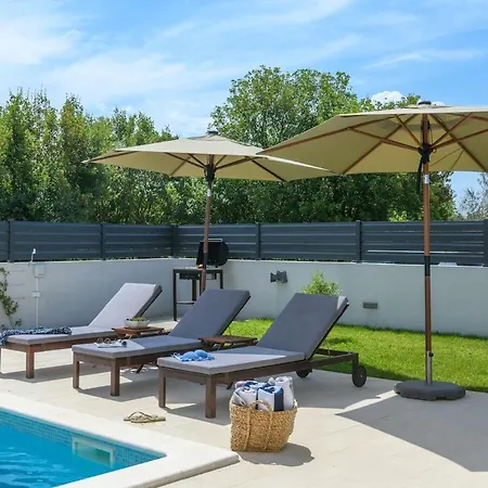 Luz By Istrialux Villa