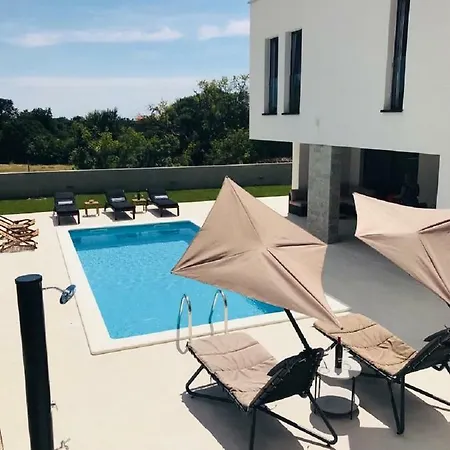 Villa Luz By Istrialux